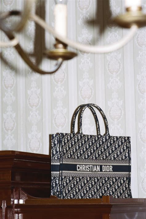 mytheresa stilisti